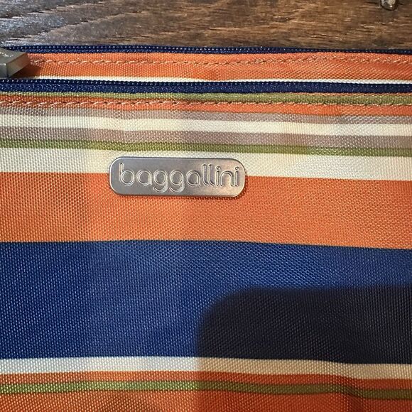 Baggallini Wristlet Clutch RFID Wallet Nautical Striped Double Zip EUC - Picture 2 of 7